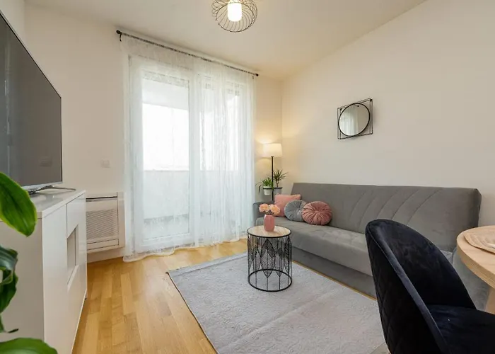 아파트 Lovely 자다르