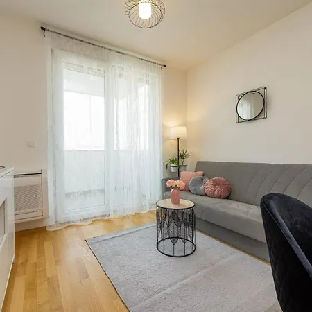 公寓 Lovely 扎达尔